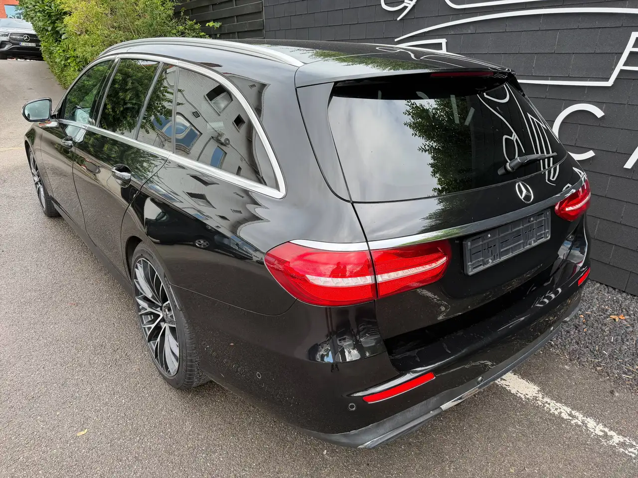 Mercedes-Benz E 200 - 3