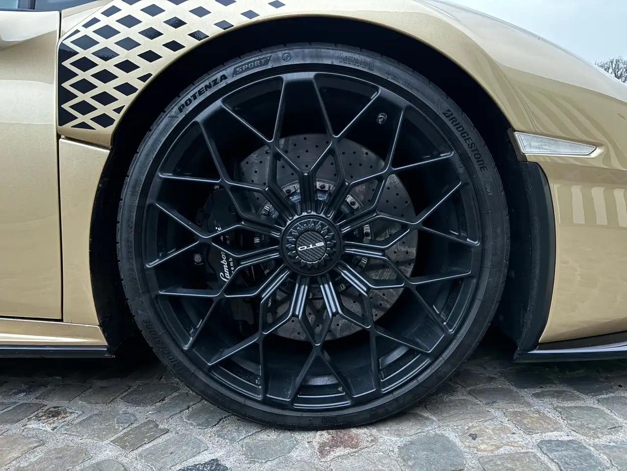 Lamborghini Huracán - 10