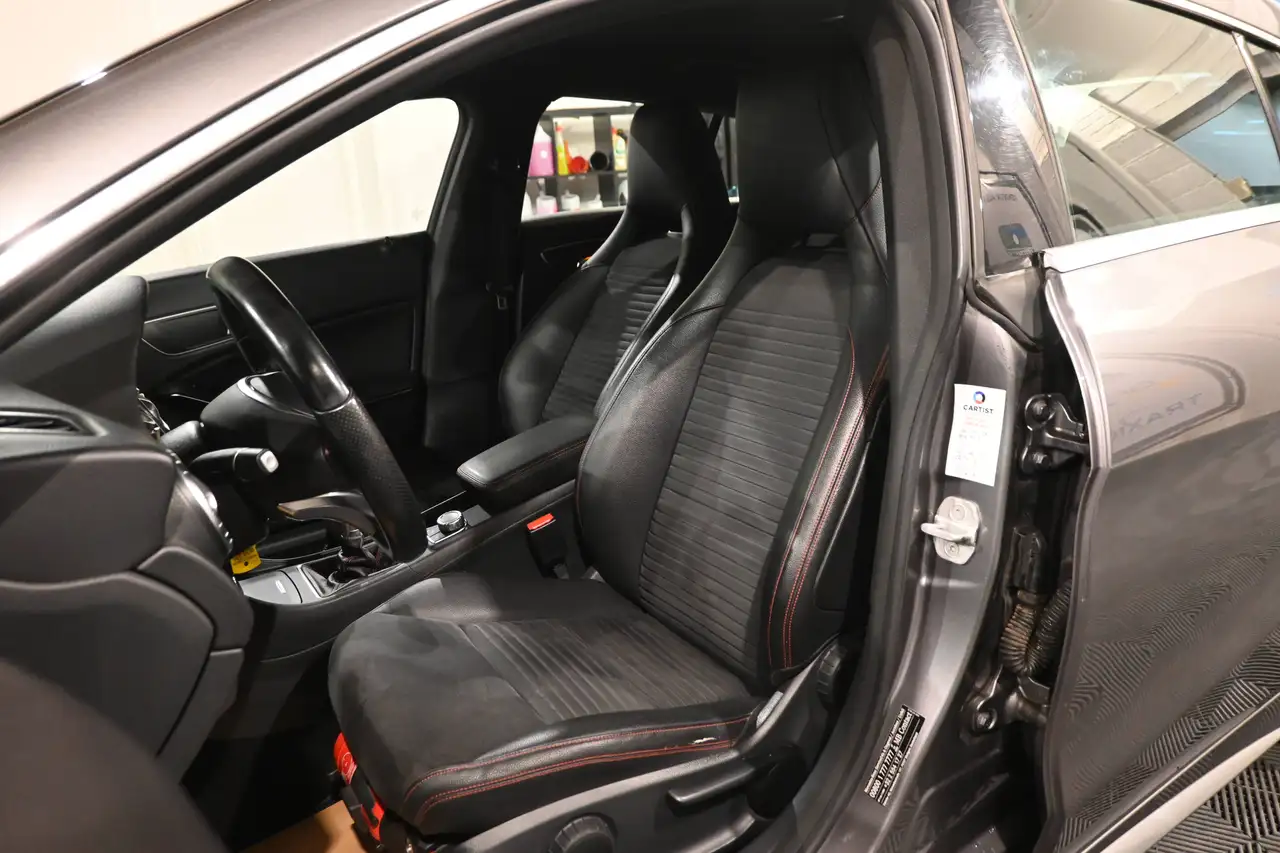 Mercedes-Benz CLA 200 - 10