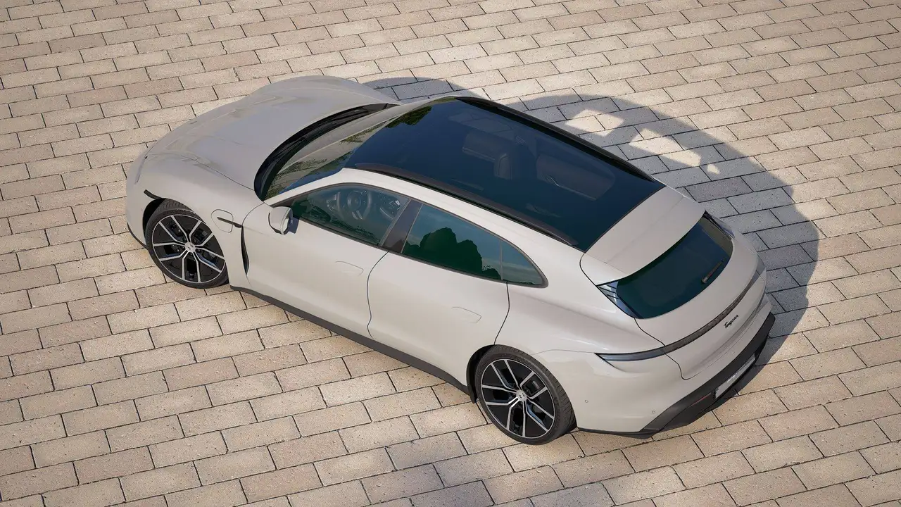 Porsche Taycan - 4