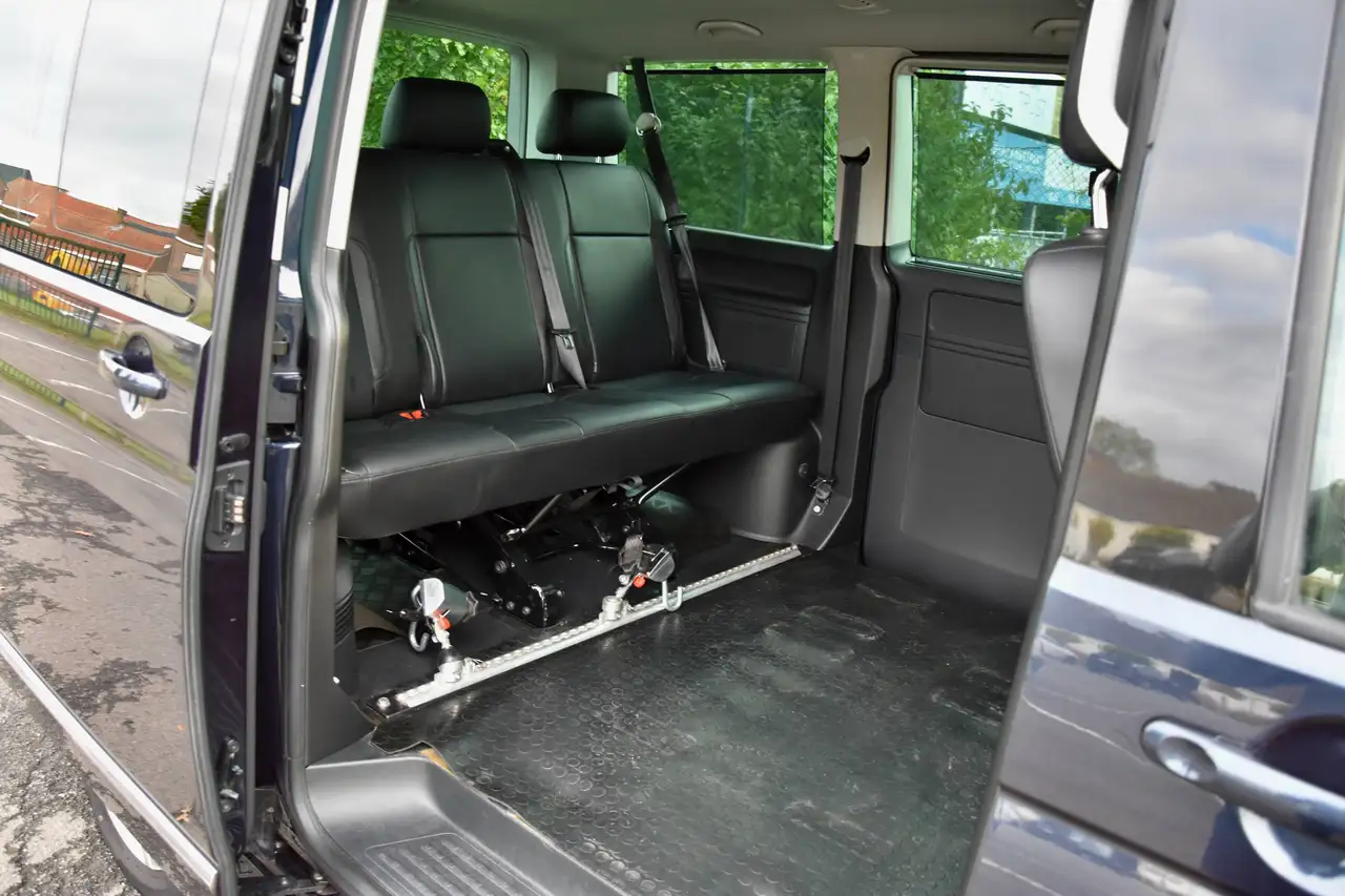 Volkswagen T6 Caravelle - 14