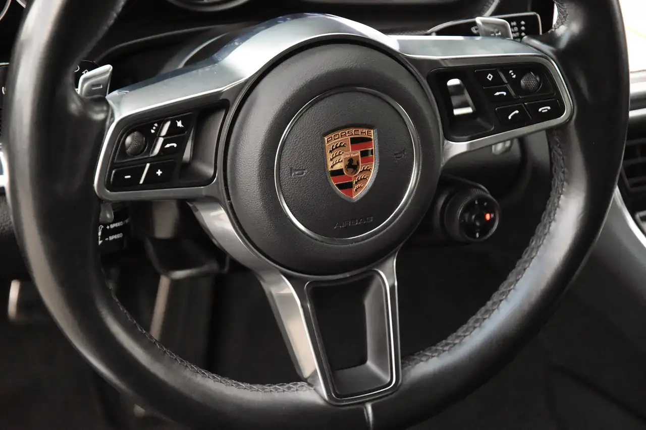 Porsche Panamera - 11