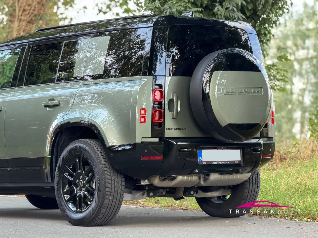 Land Rover Defender - 5
