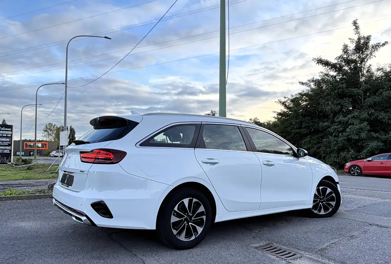 Kia Ceed SW / cee'd SW - 10