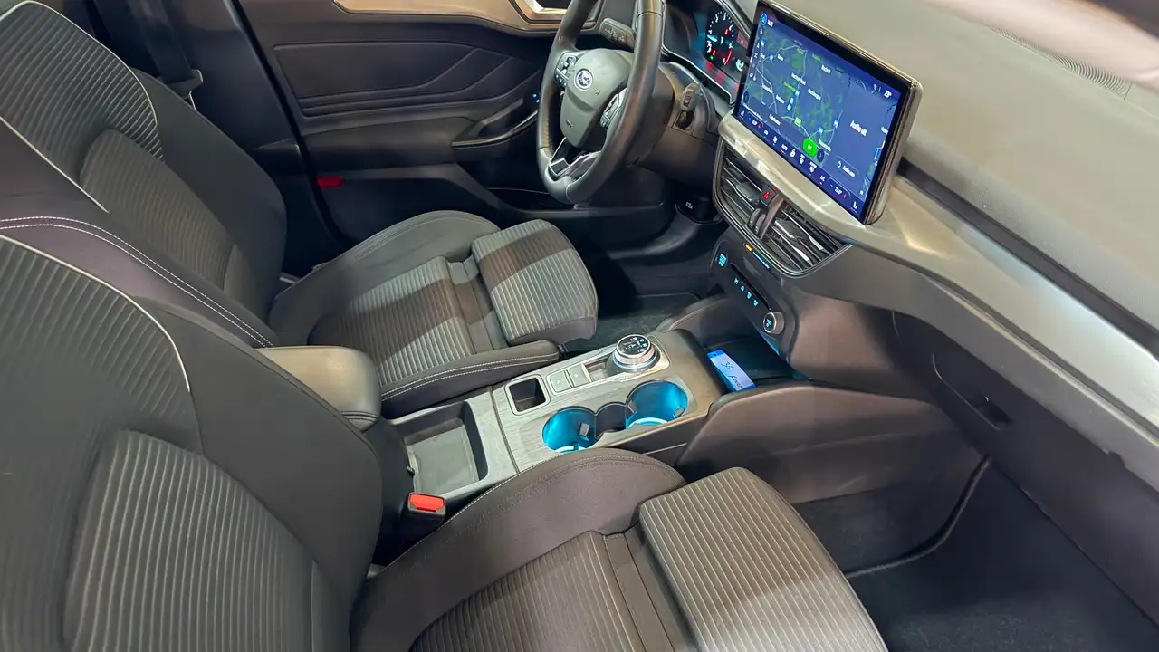Ford Focus - 9