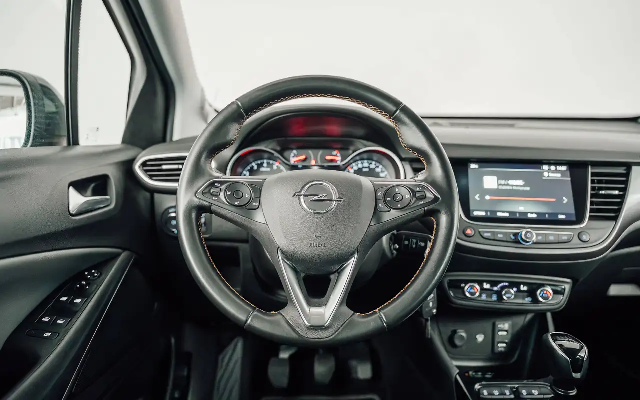 Opel Crossland X - 10