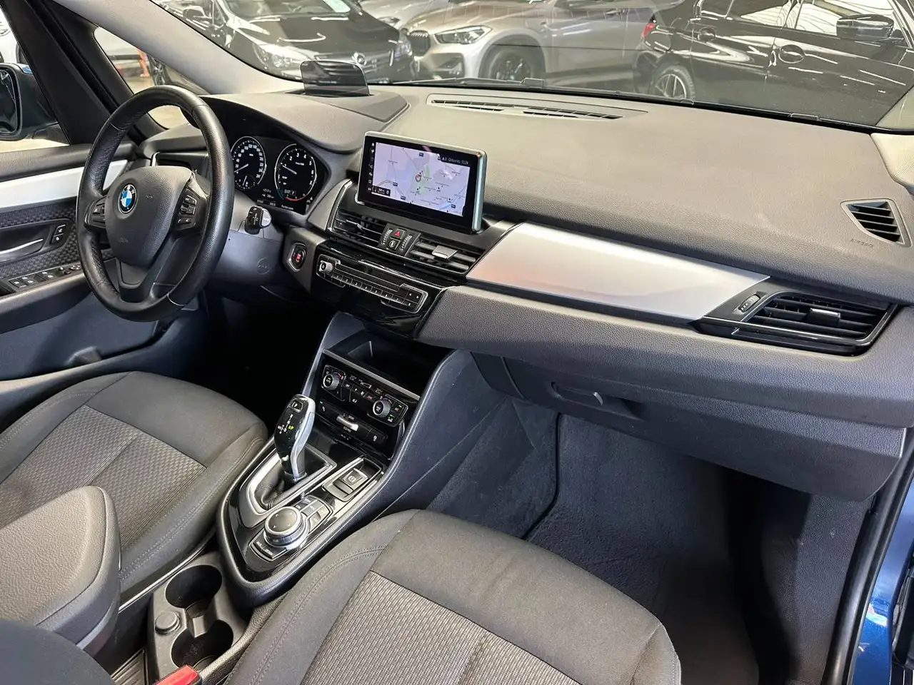 BMW 218 - 8