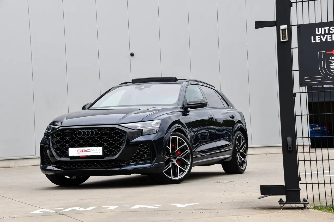 Audi RS Q8 - 10