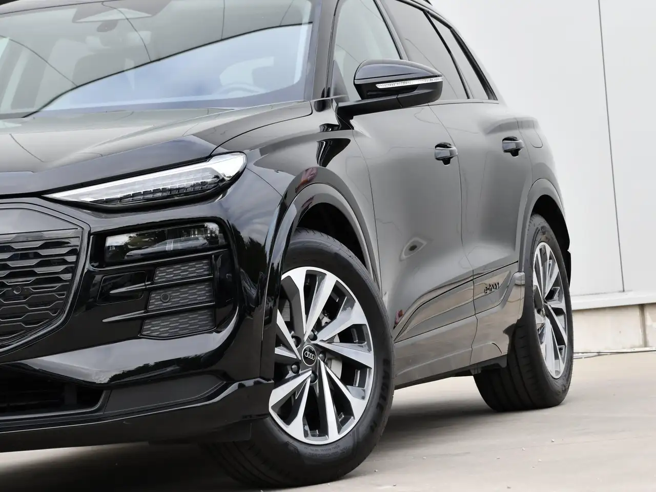 Audi Q6 e-tron - 6