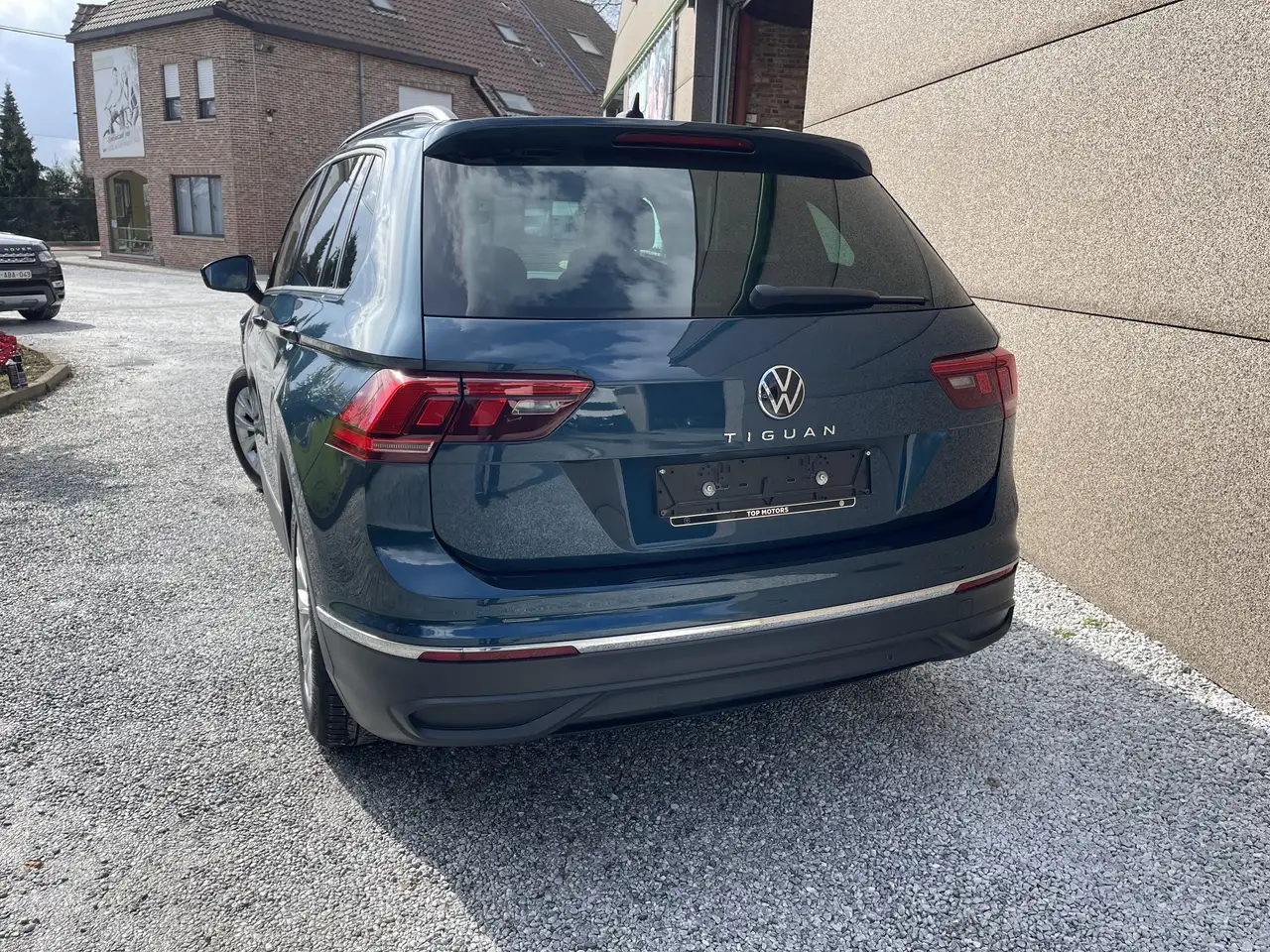 Volkswagen Tiguan - 5