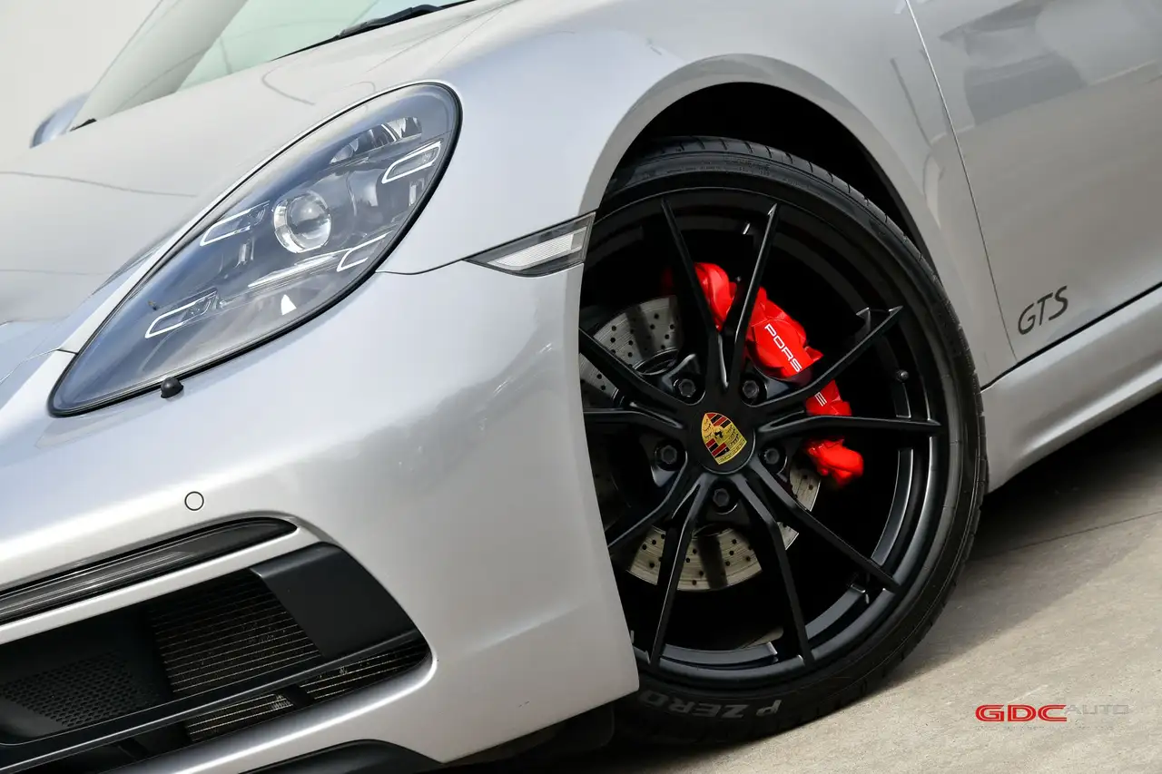 Porsche Cayman - 8