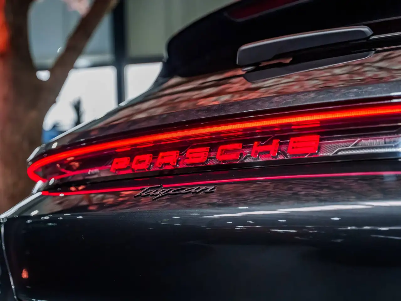 Porsche Taycan - 6