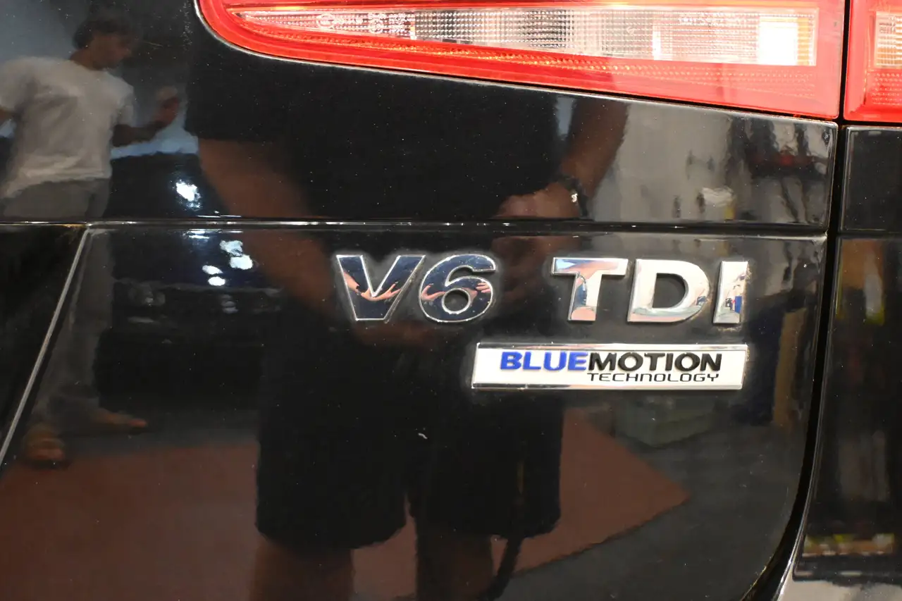 Volkswagen Touareg - 8