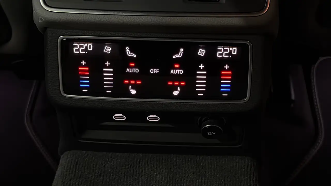 Audi A6 - 12