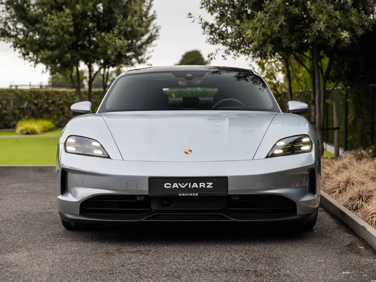 Porsche Taycan - 4