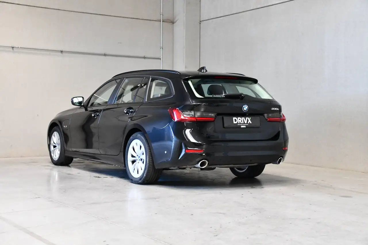 BMW 330 - 4