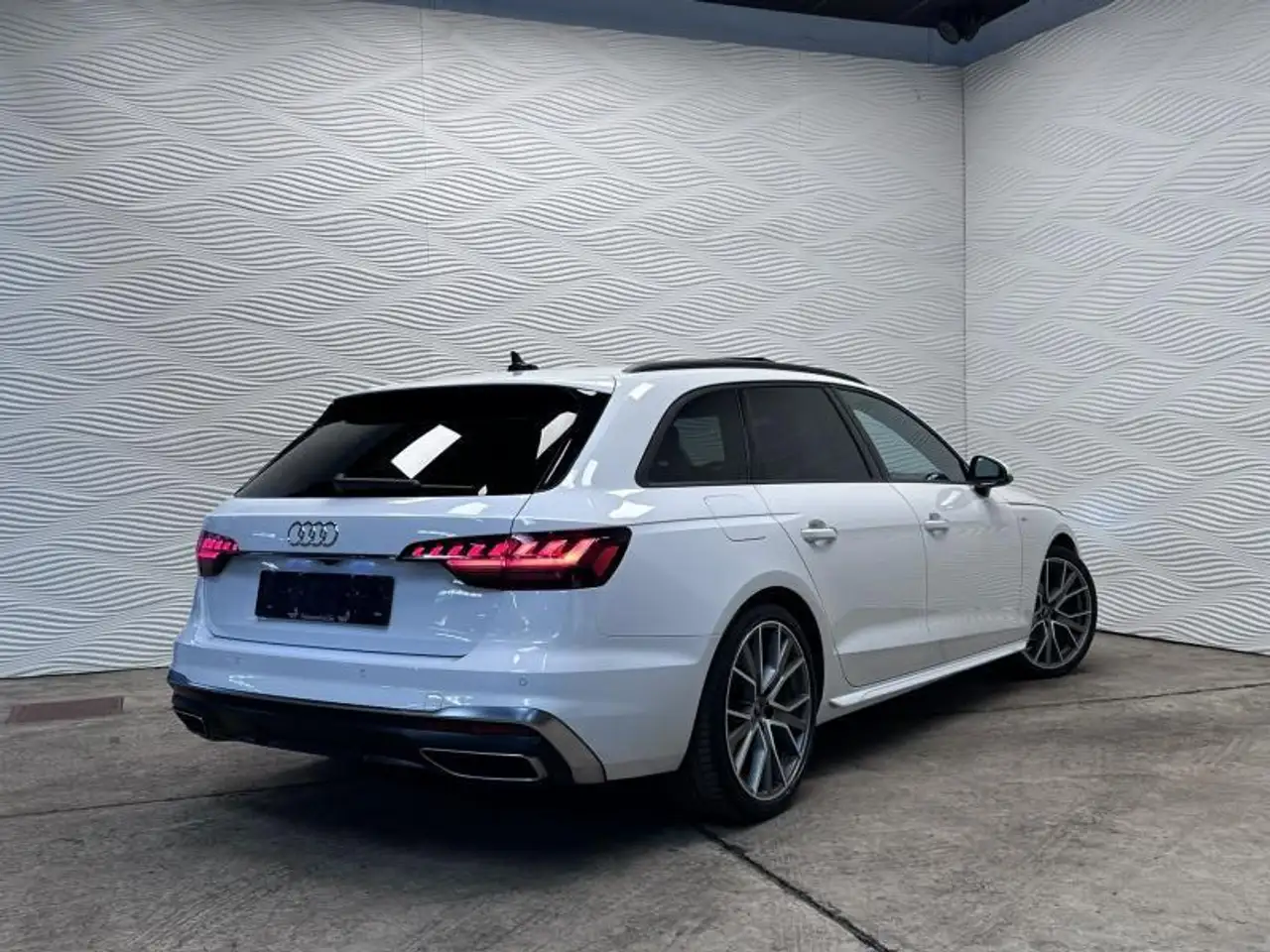 Audi A4 - 11