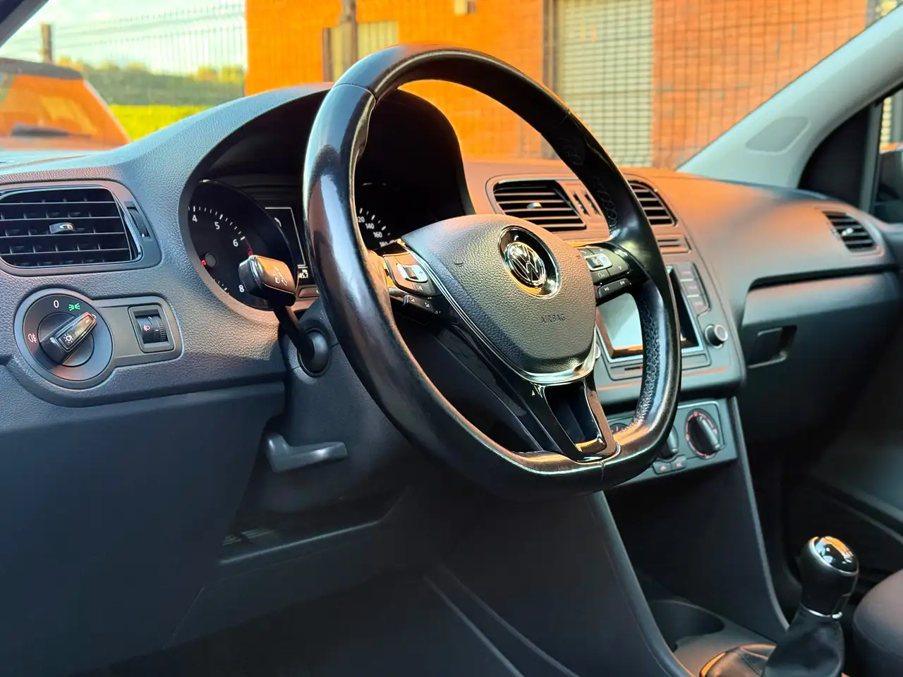 Volkswagen Polo - 7