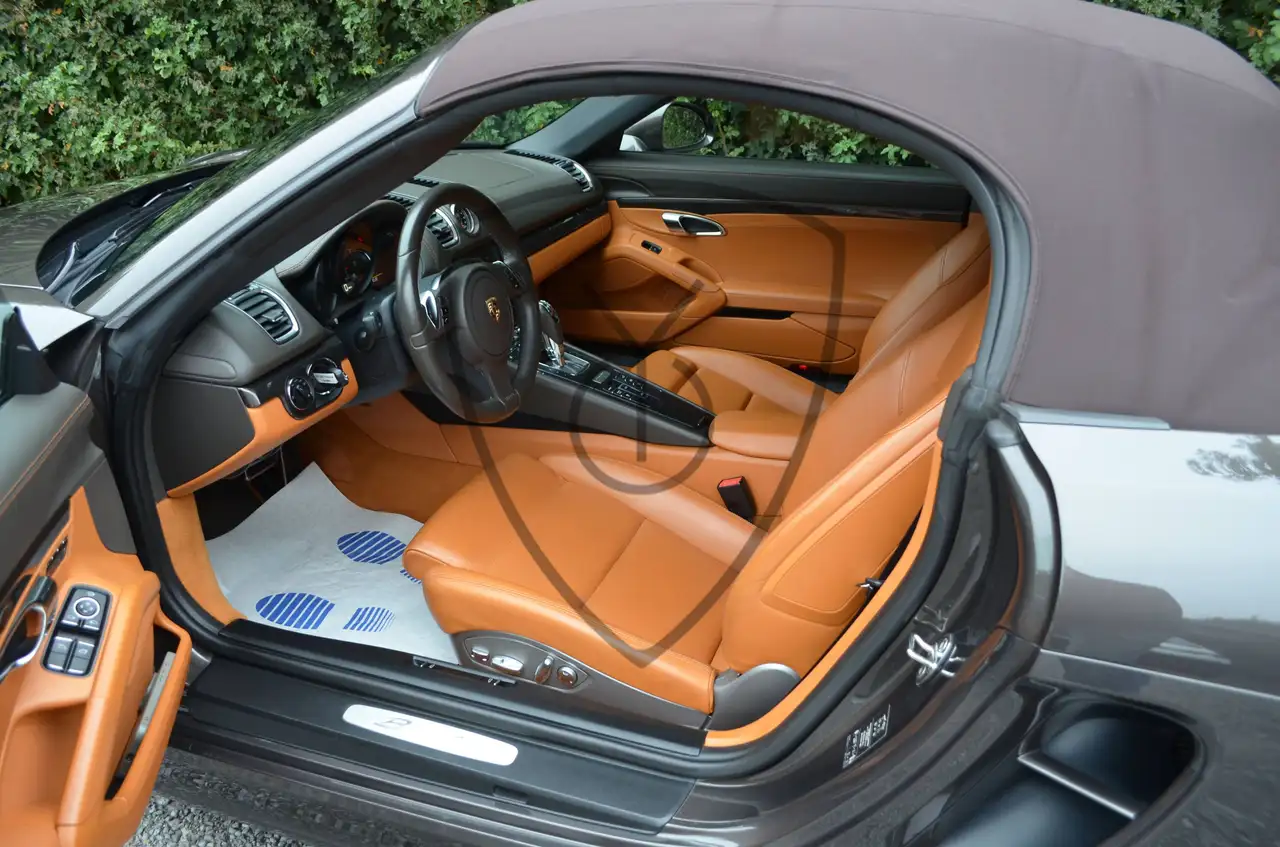 Porsche Boxster - 7