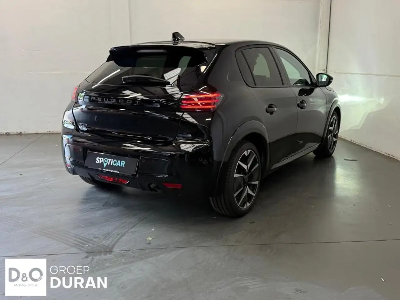 Peugeot 208 - 4