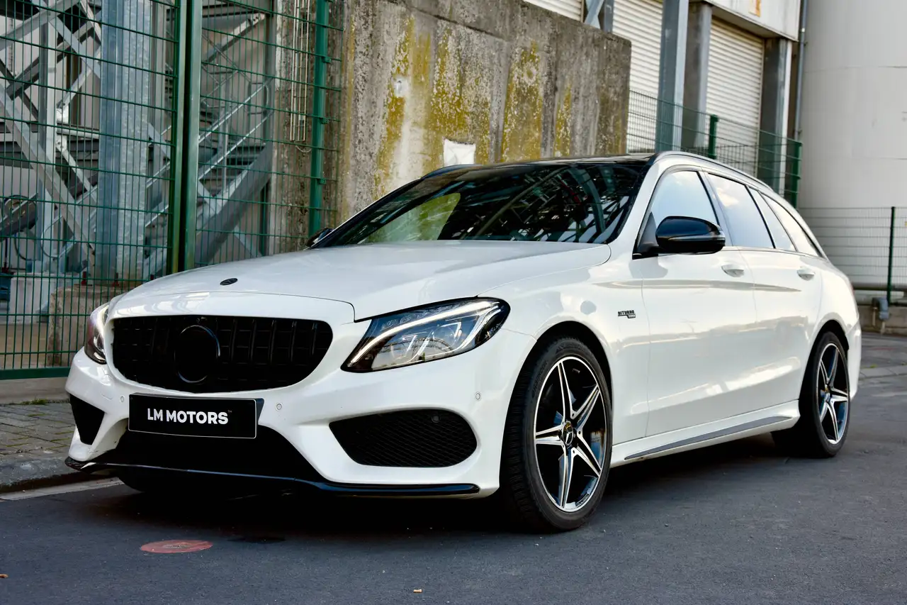 Mercedes-Benz C 43 AMG - 1