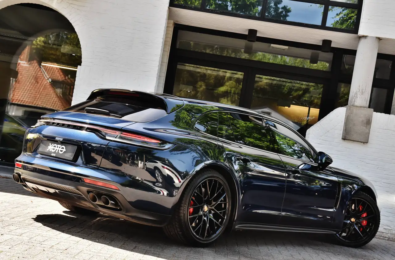 Porsche Panamera - 8