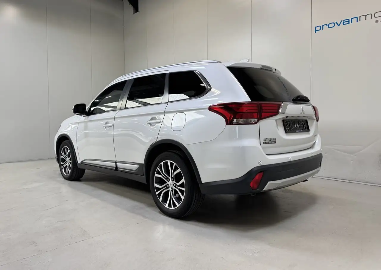 Mitsubishi Outlander - 6