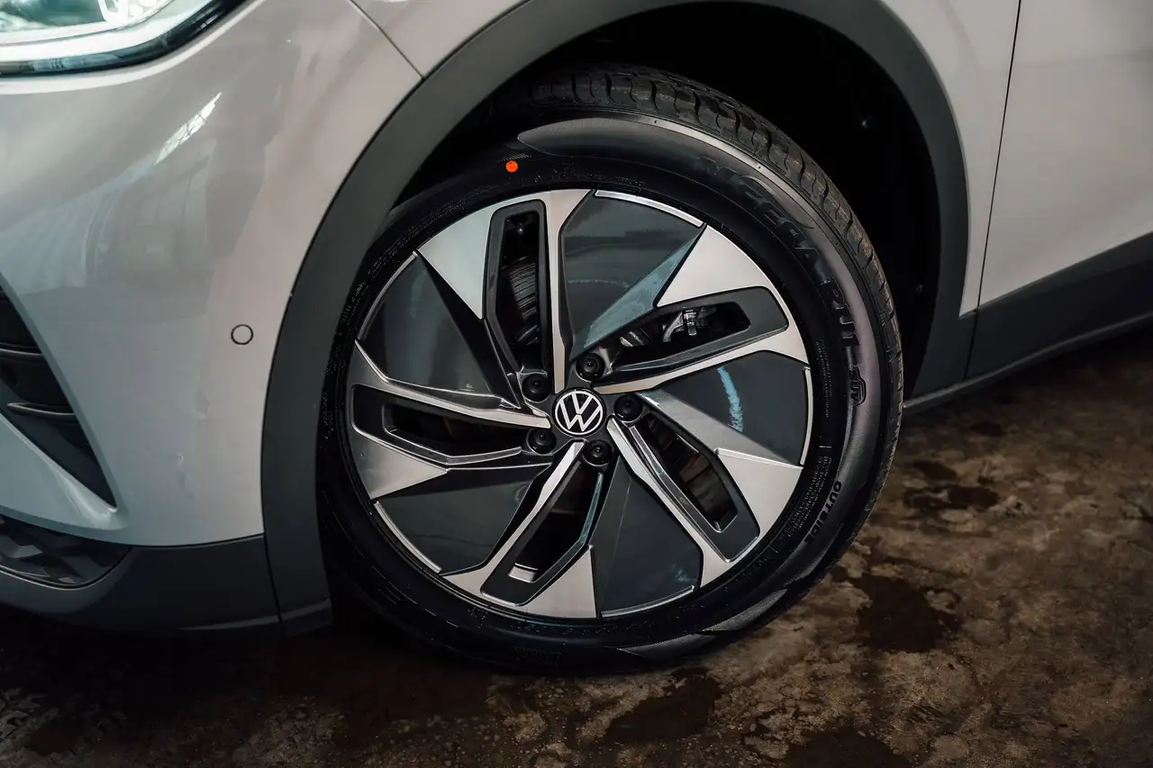 Volkswagen ID.4 - 6