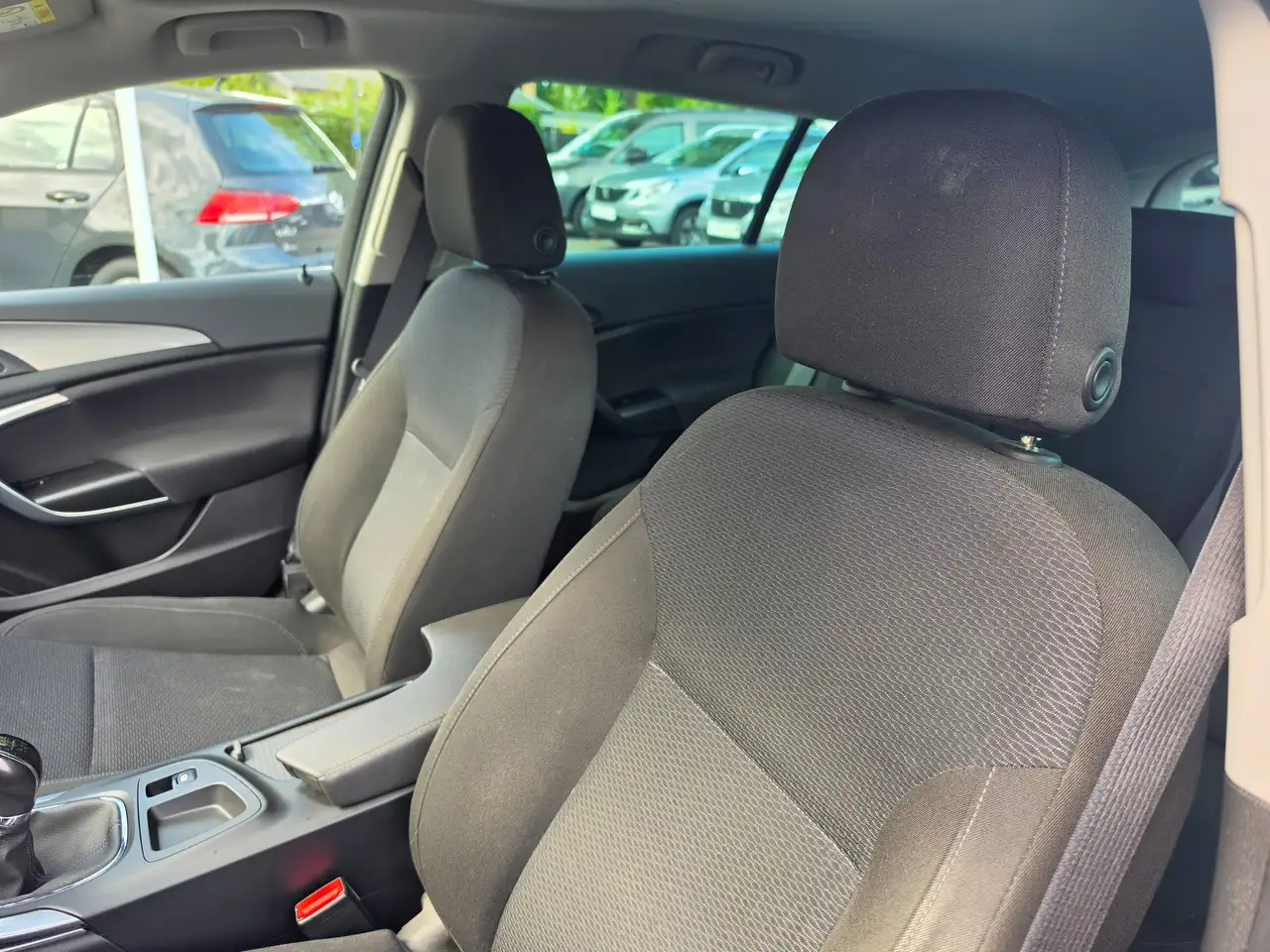 Opel Insignia - 11
