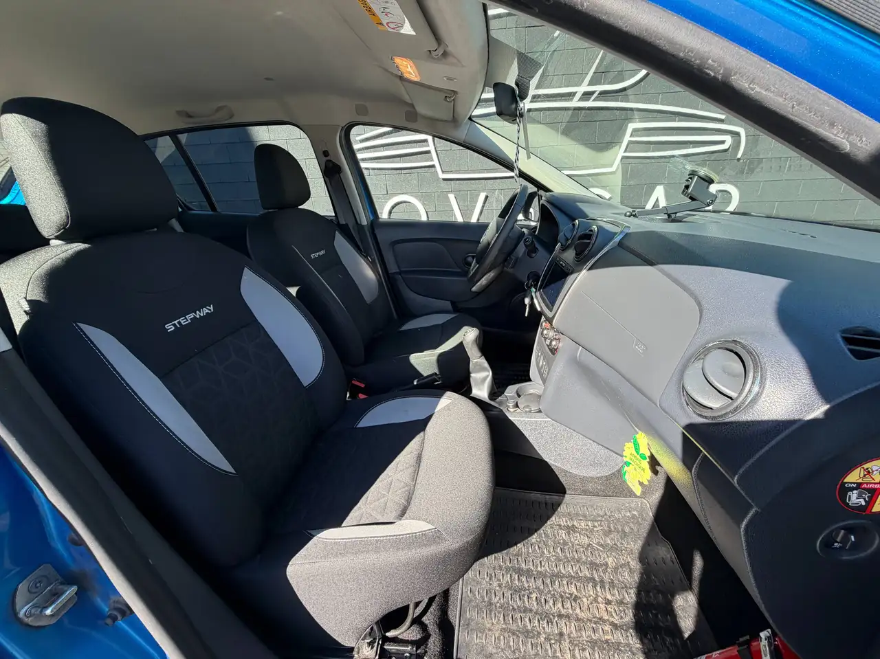 Dacia Sandero - 9