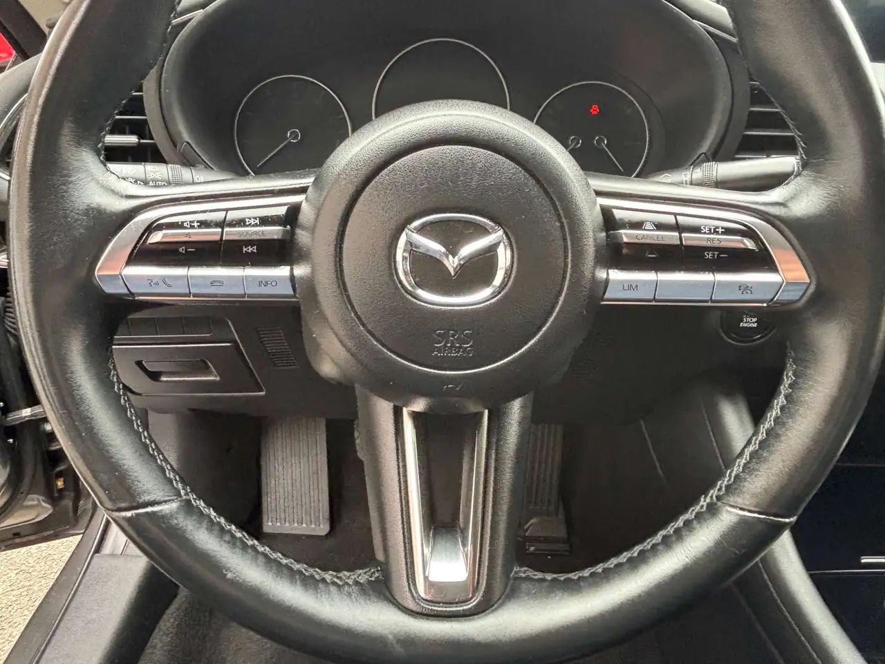 Mazda 3 - 10