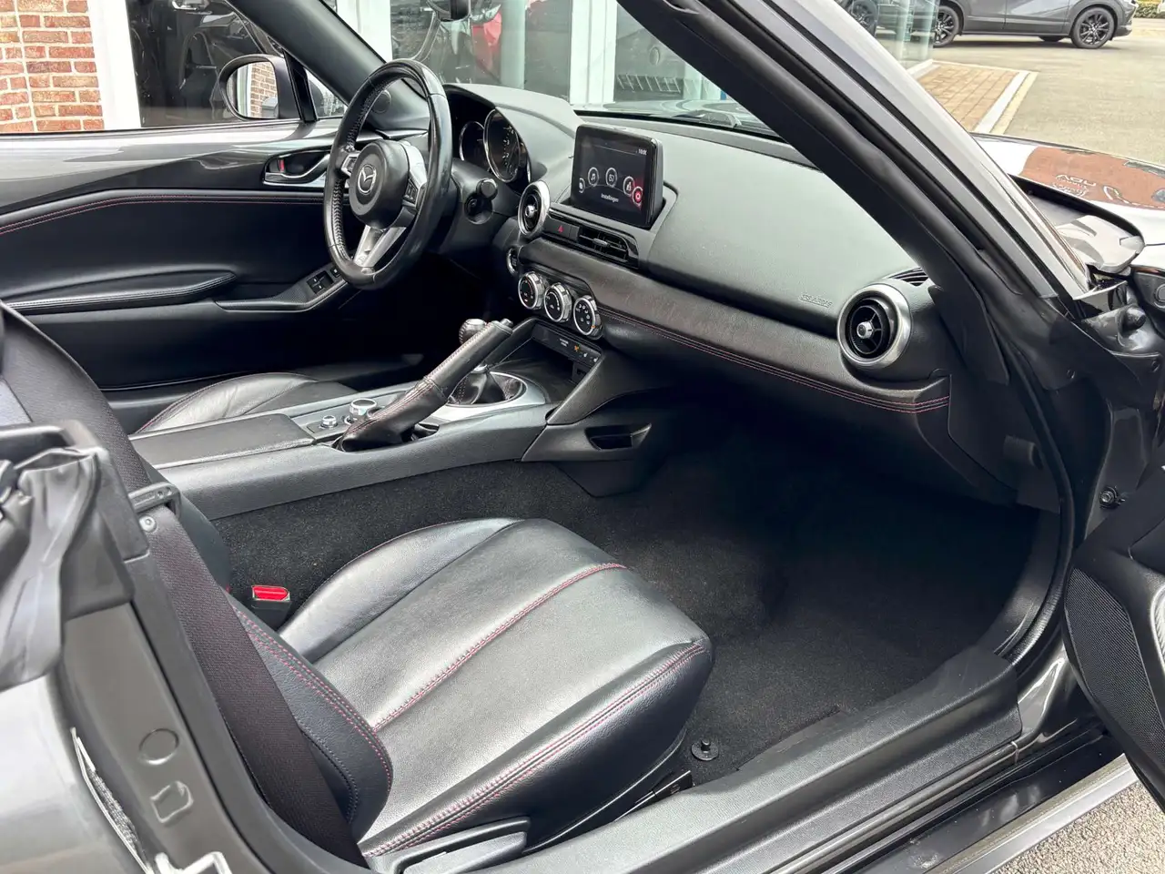 Mazda MX-5 - 11