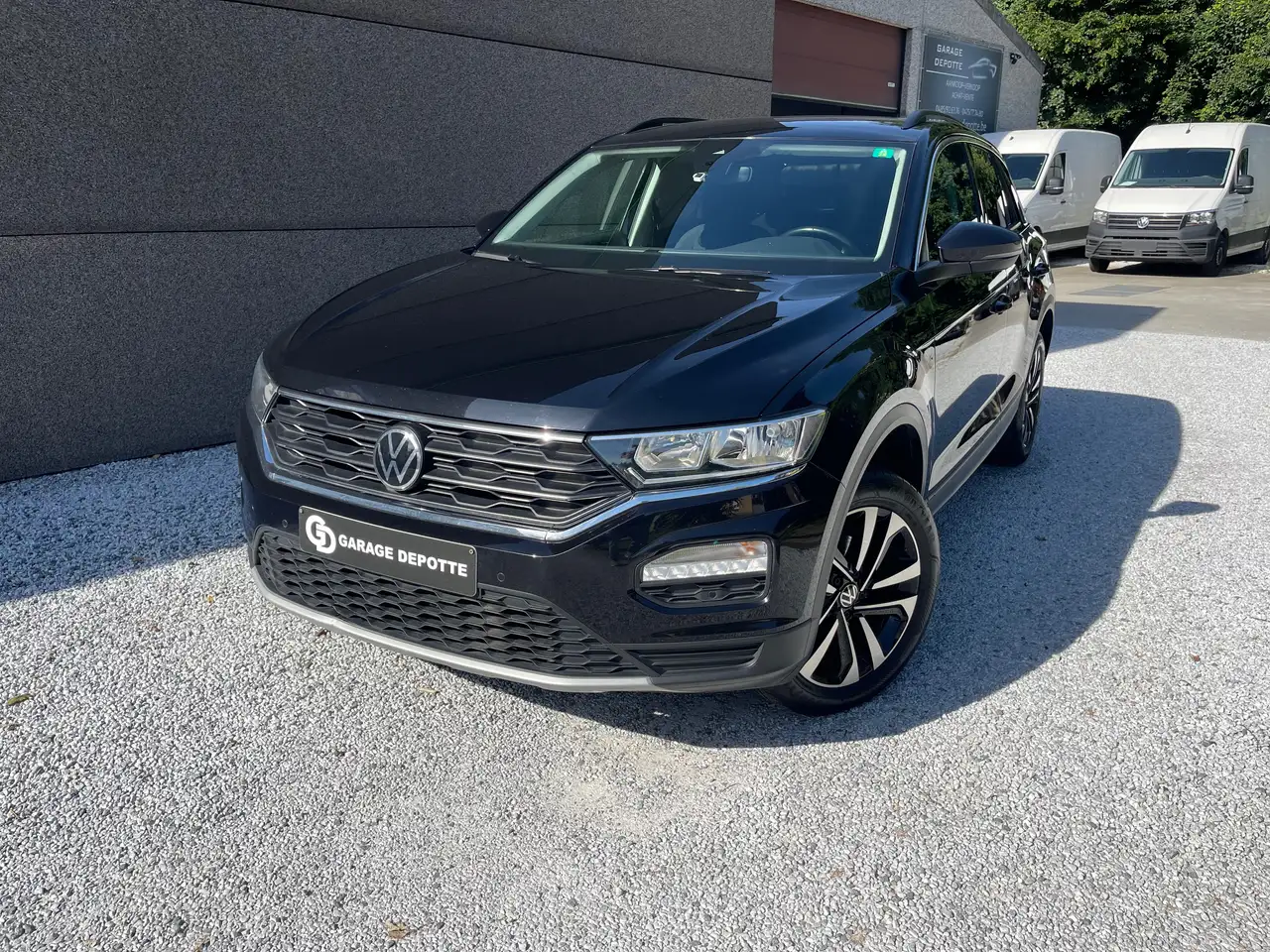 Volkswagen T-Roc - 1