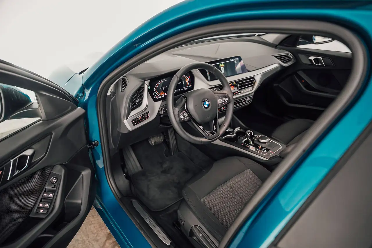 BMW 118 - 12