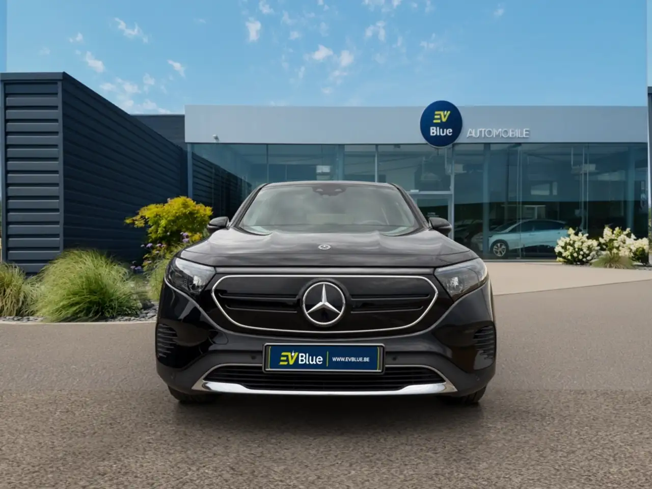 Mercedes-Benz EQB 250 - 9