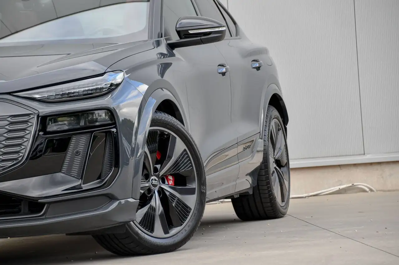 Audi SQ6 e-tron - 6
