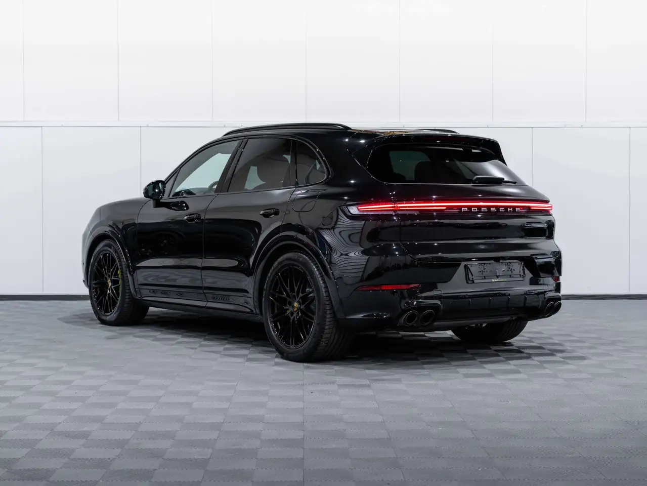 Porsche Cayenne - 3