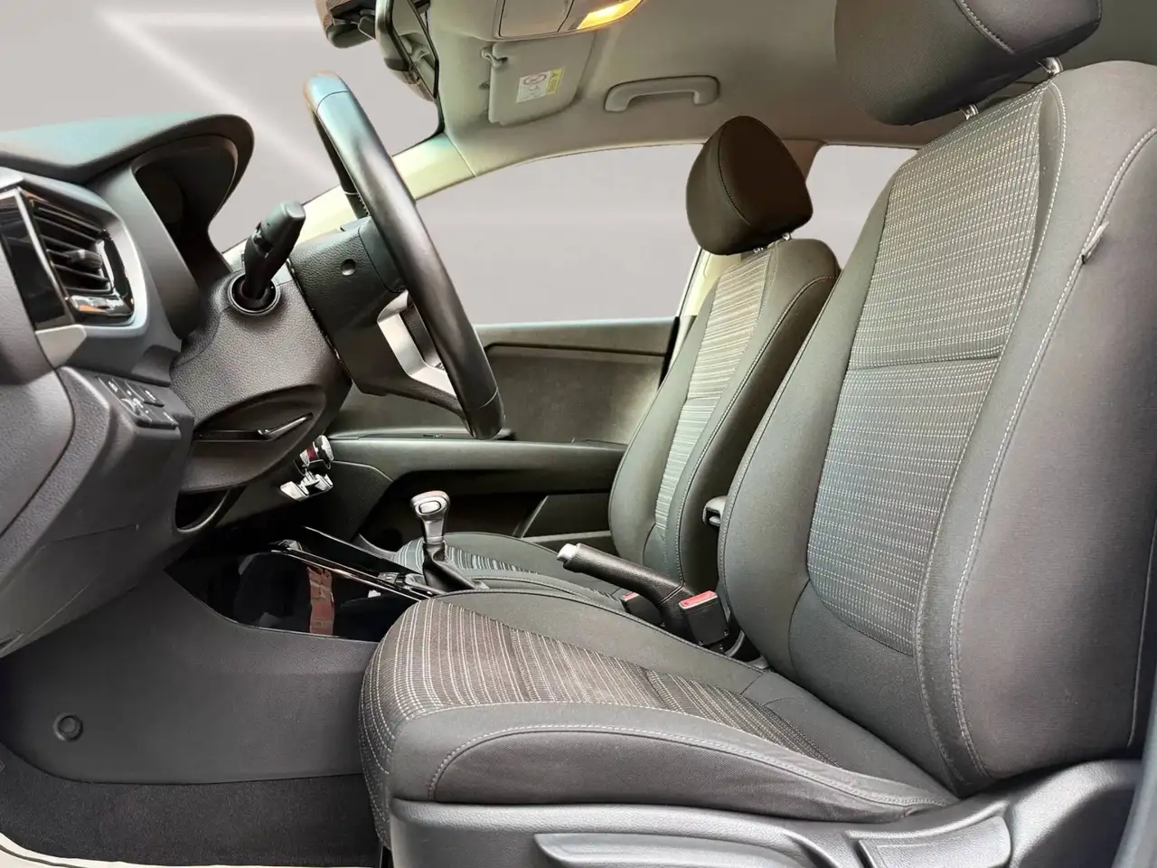 Kia Stonic - 11