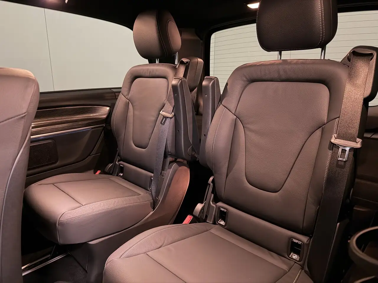 Mercedes-Benz EQV 300 - 10