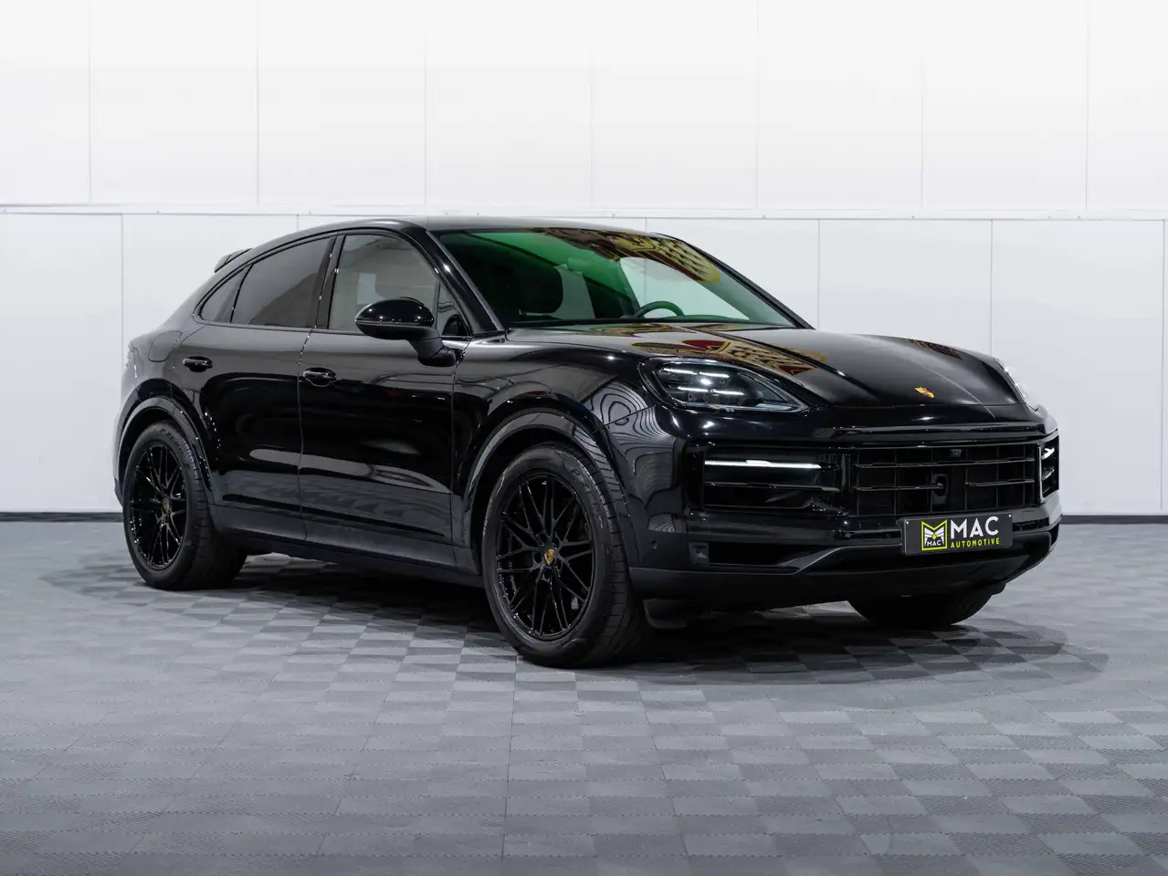 Porsche Cayenne - 2