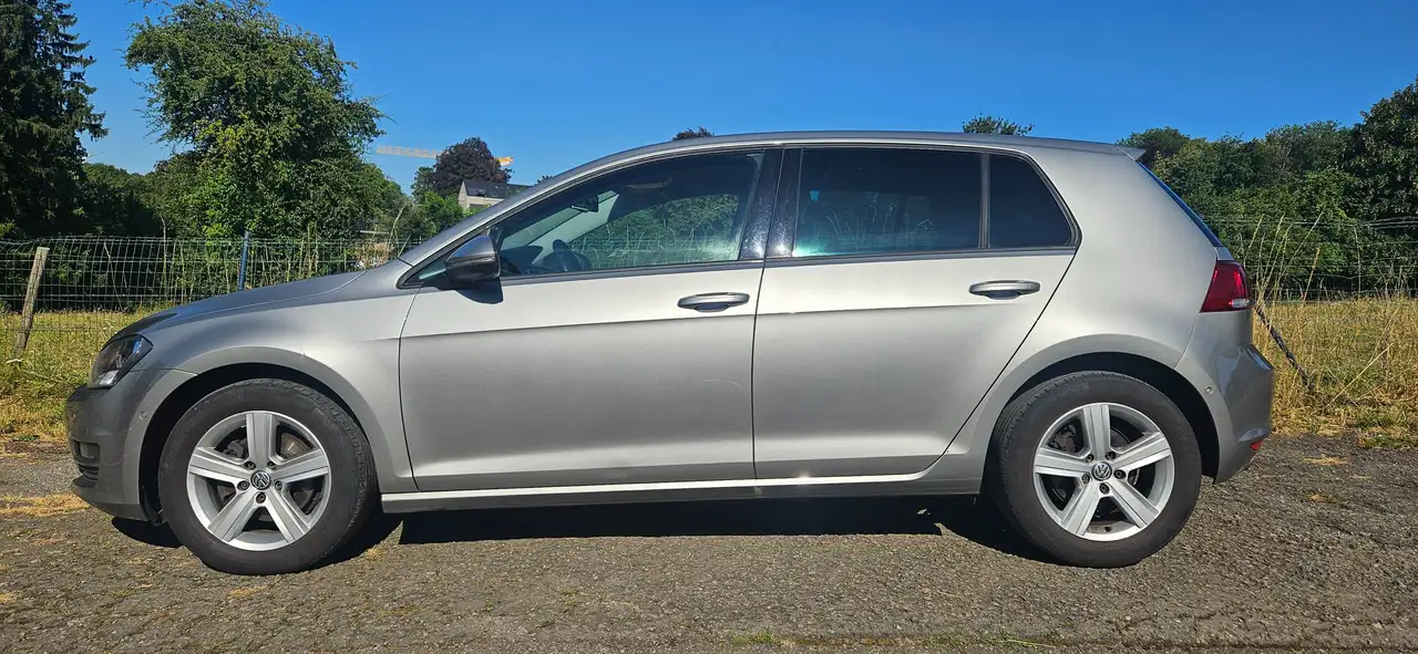Volkswagen Golf - 4