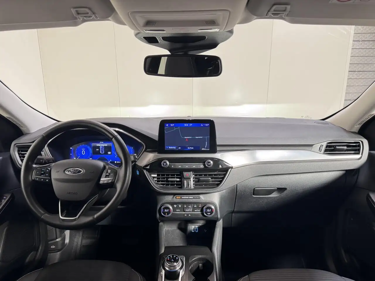 Ford Kuga - 12