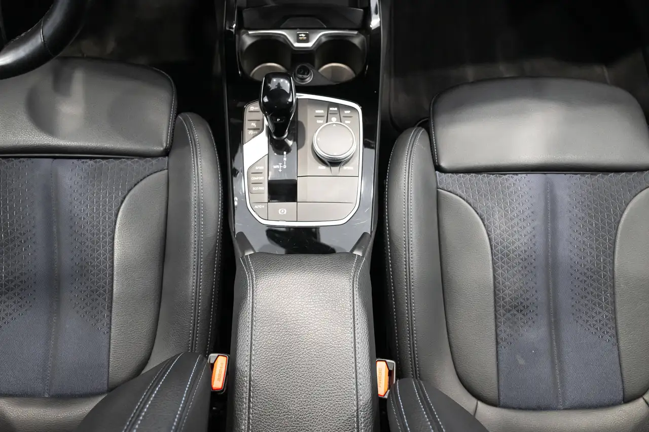 BMW 118 - 6