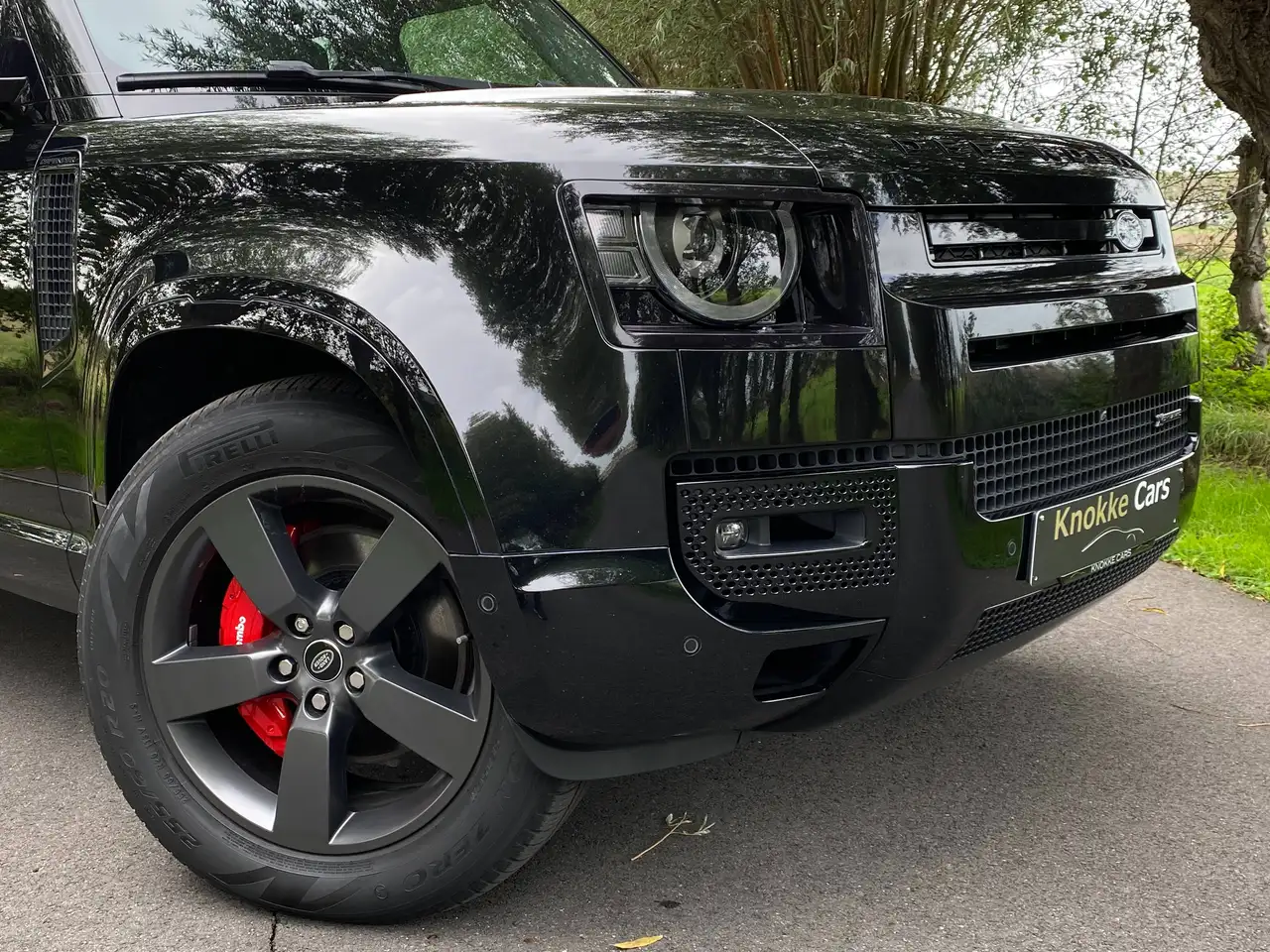Land Rover Defender - 5