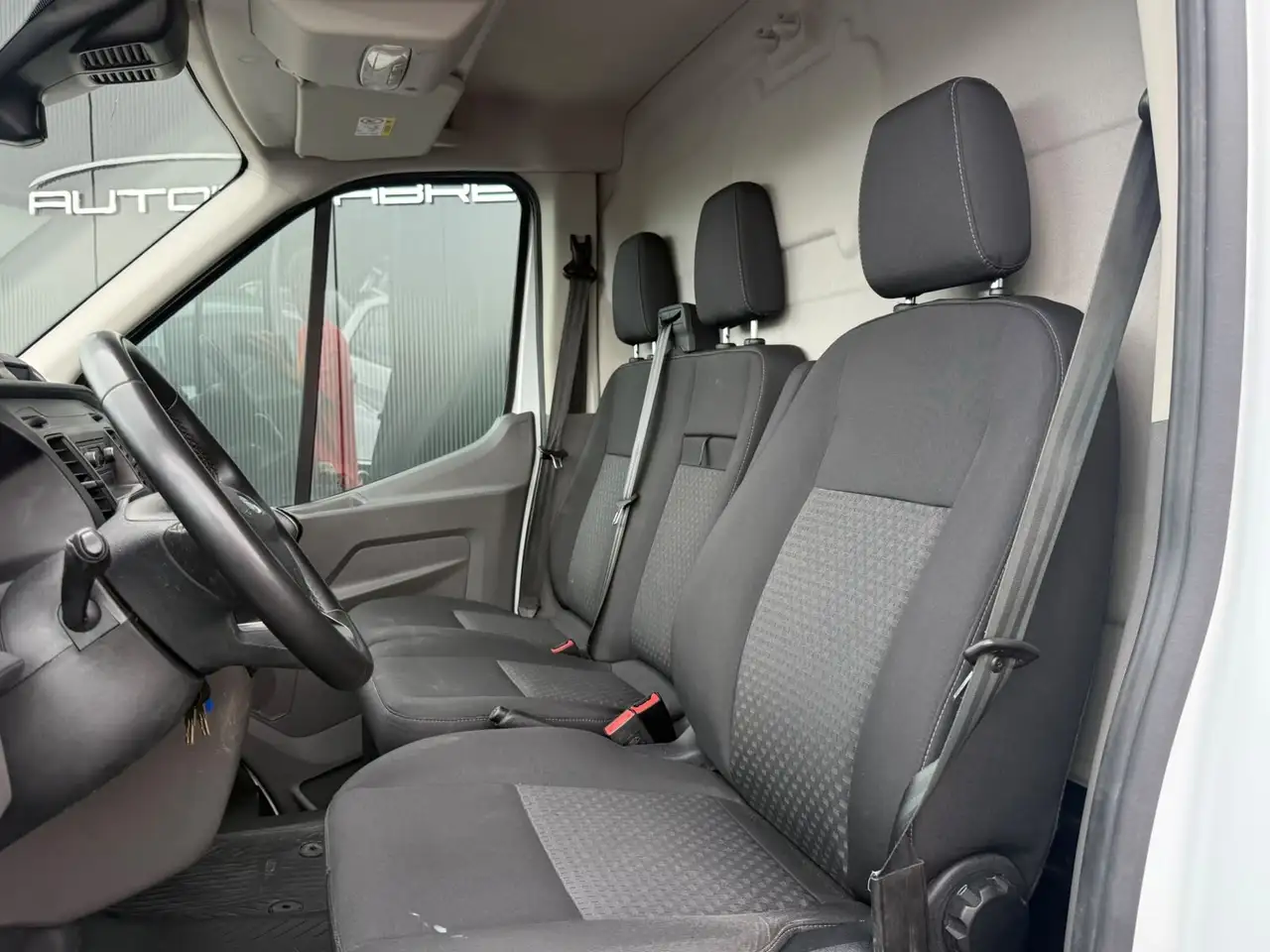 Ford Transit - 9