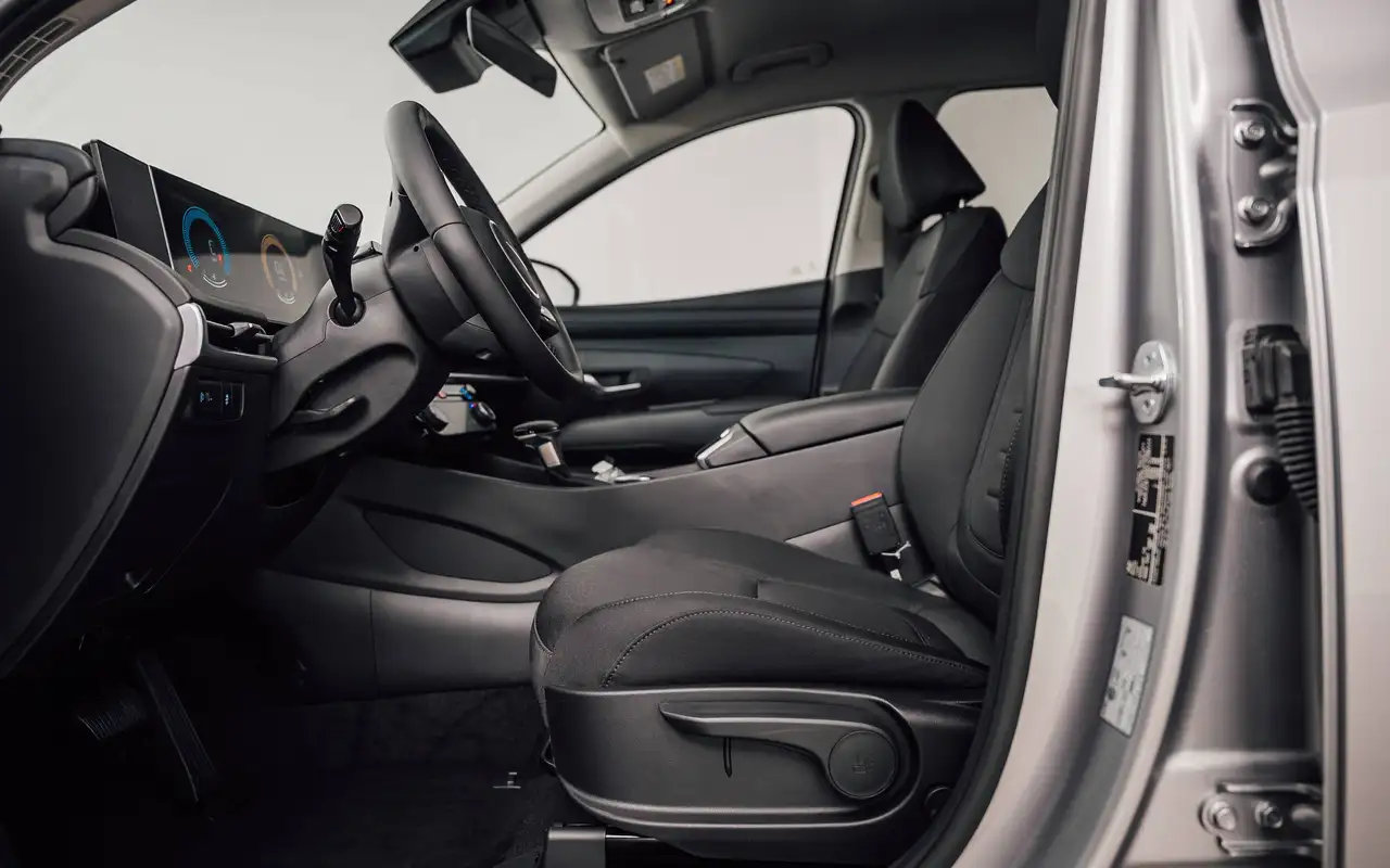Hyundai TUCSON - 11