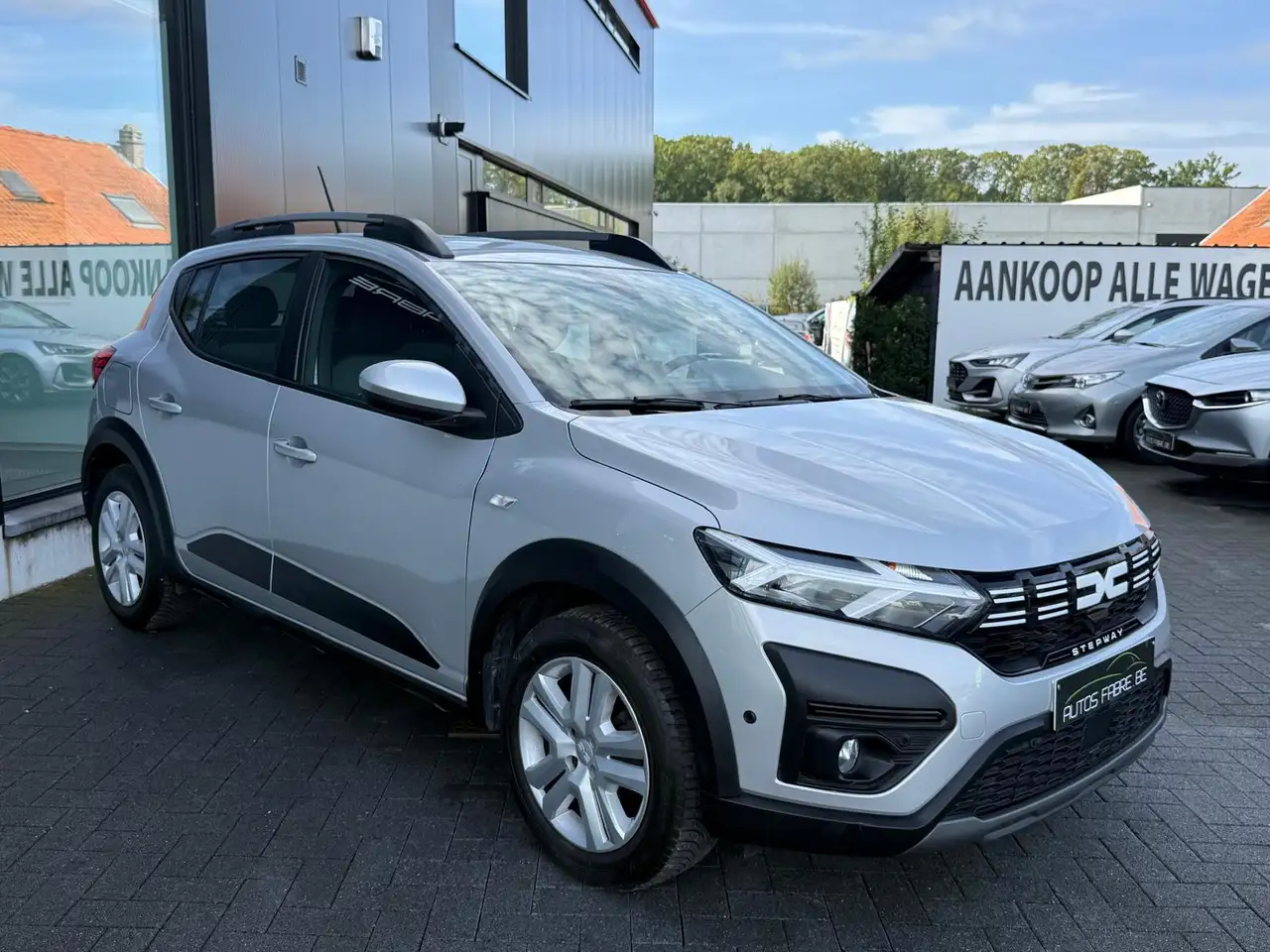 Dacia Sandero - 4