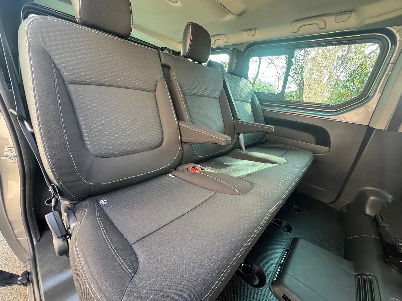 Renault Trafic - 11