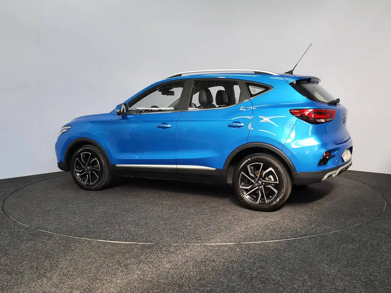 MG ZS - 4