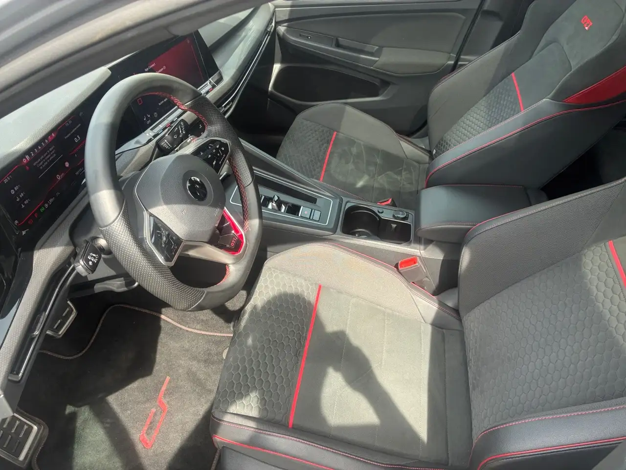 Volkswagen Golf GTI - 9